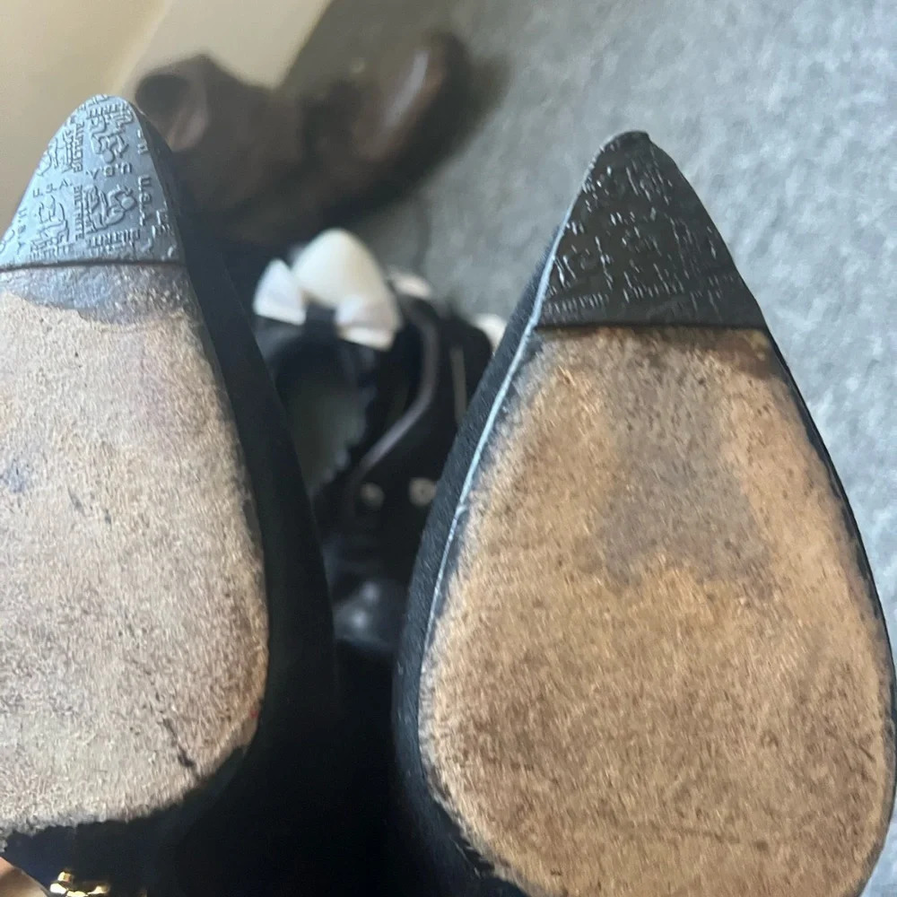 Prada Kitten Heel Pointed Toe Suede Booties, size 37 - Picture 5 of 9
